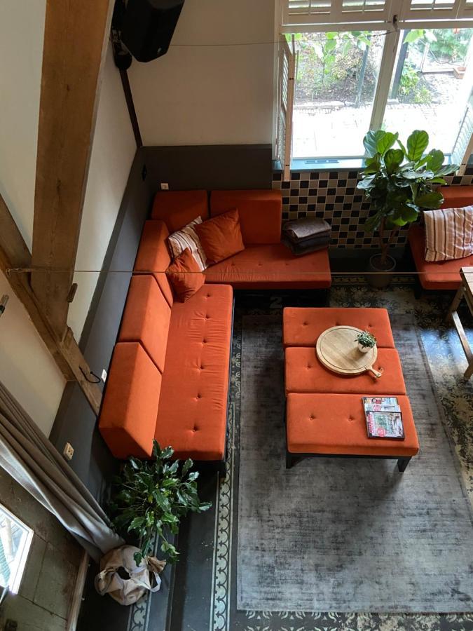 B&B De Lage Zwaluw Zwaluwe Esterno foto