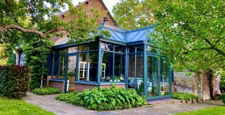 B&B De Lage Zwaluw Zwaluwe Esterno foto